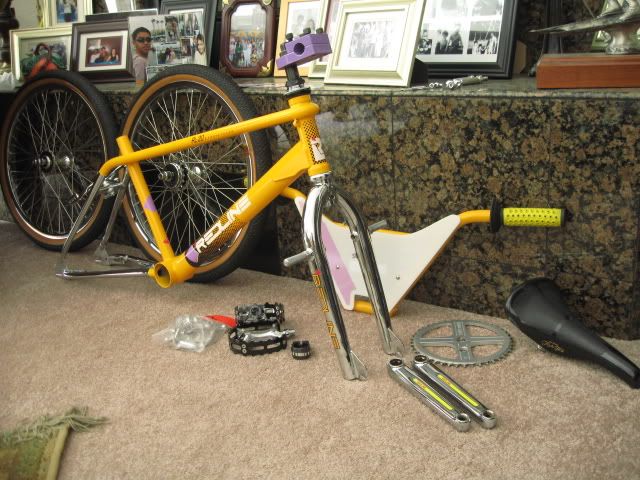 http://i876.photobucket.com/albums/ab323/jasonGT/rl%2020II%20tribute/IMG_0351.jpg