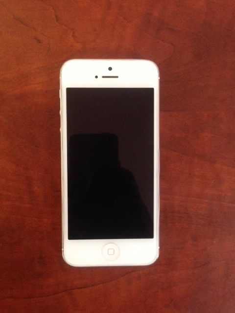 Iphone 5 White Cho AE Kỹ Thuật