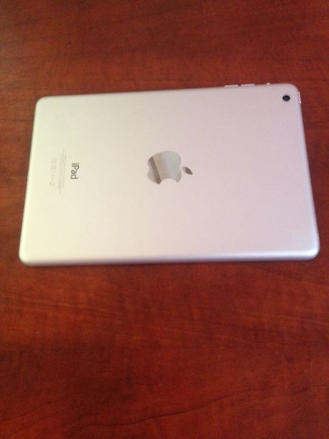 Ipad Mini White 16G Wifi Mới 99% - 2