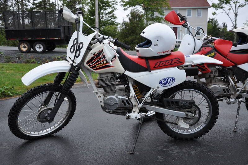 1999 xr100r