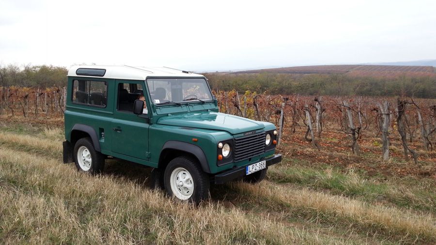  photo 1988LandRoverDefender90Diesel003.jpg