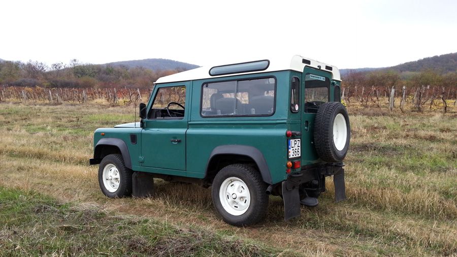  photo 1988LandRoverDefender90Diesel011.jpg