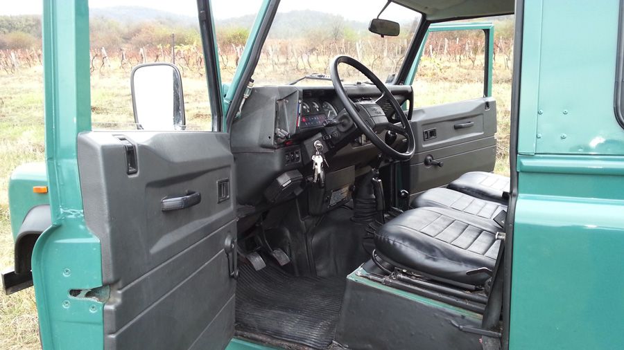  photo 1988LandRoverDefender90Diesel034.jpg