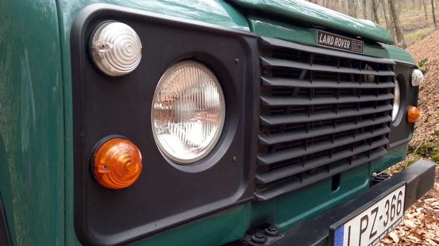  photo 1988LandRoverDefender90Diesel089.jpg